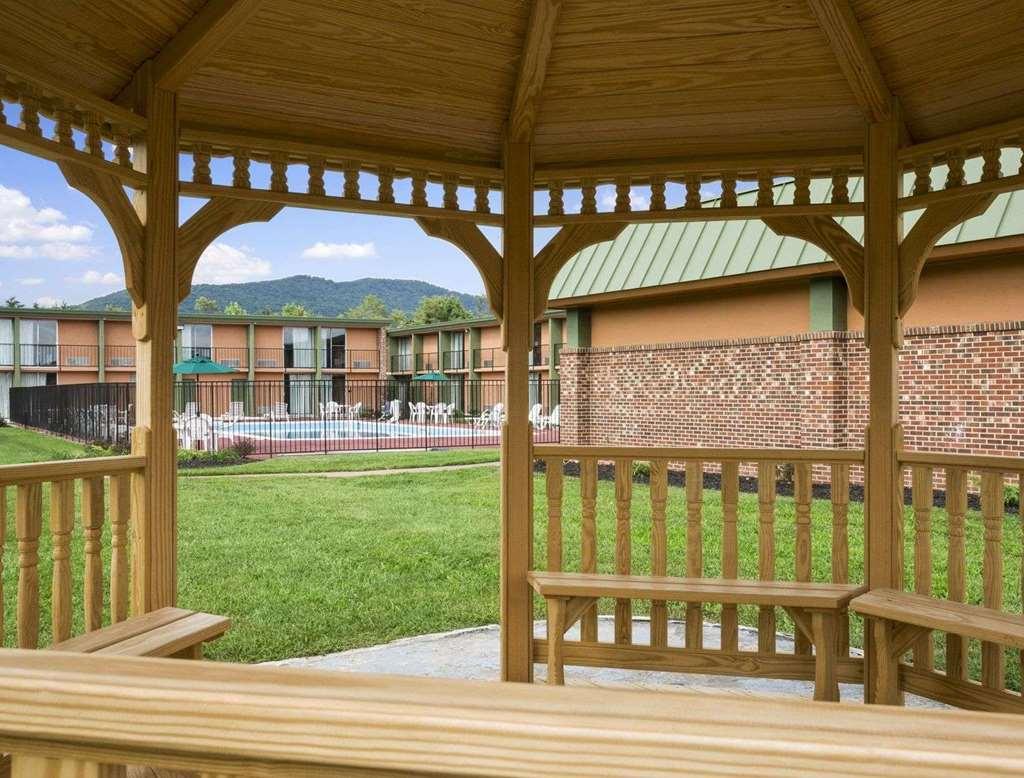 Baymont By Wyndham Roanoke Area Hotel Salem