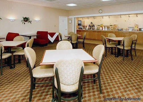 Baymont By Wyndham Roanoke Area Hotel